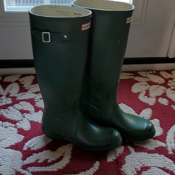 Like new Hunter Boots - Picture 2 of 5